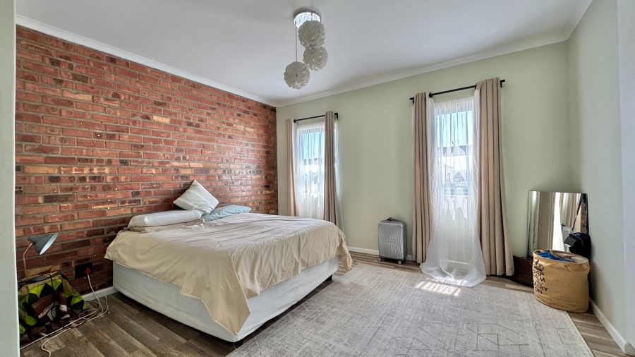 4 Bedroom Property for Sale in Fairview Golf Estate Western Cape